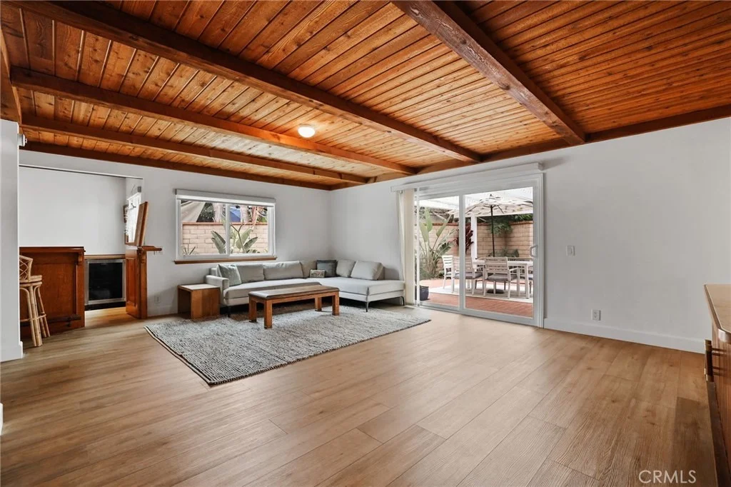 Photo of 2284 Redlands