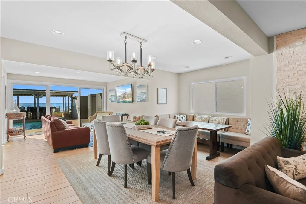 Photo of 35091 Beach Road