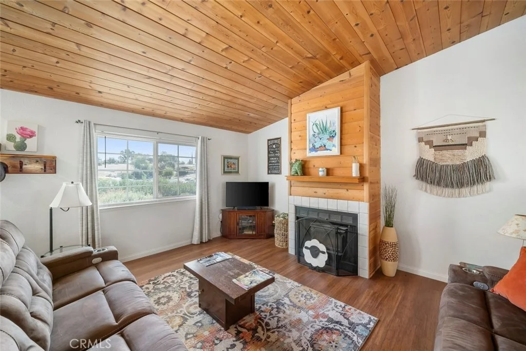 Photo of 7170 Iverson