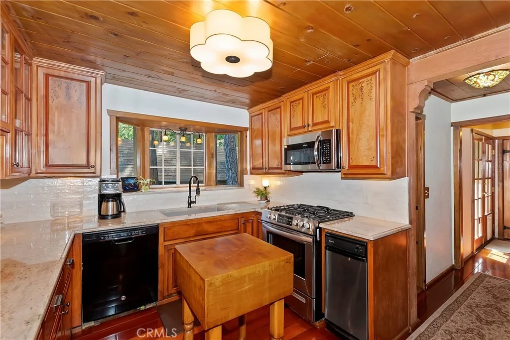 Photo of 23280 Brookside Road