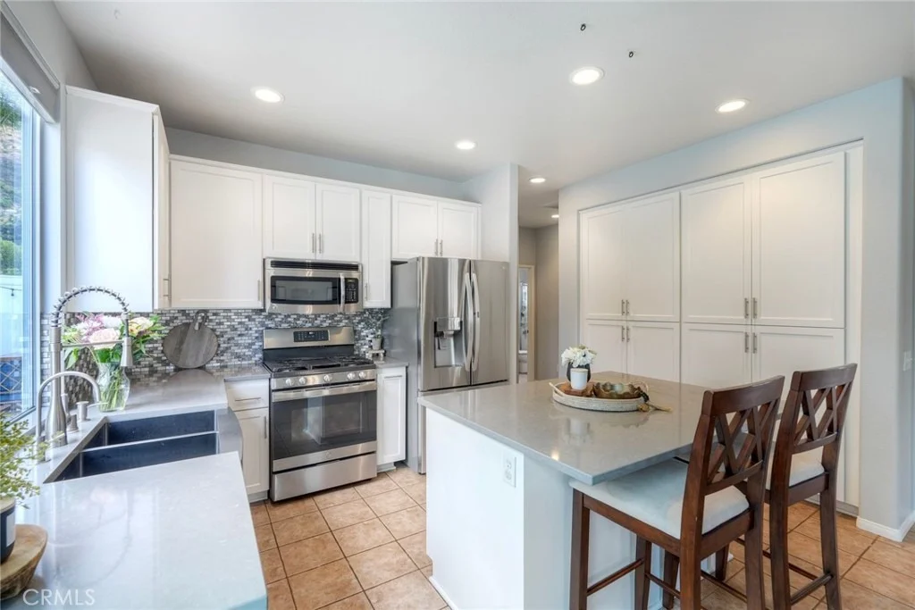 Photo of 3404 Lake Circle