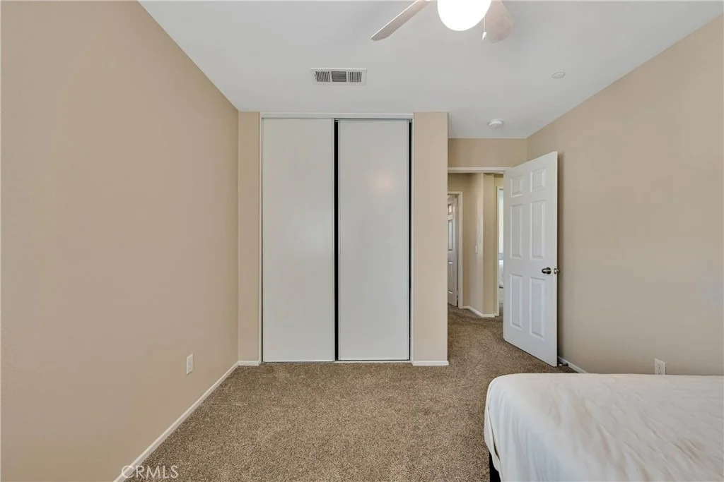 Photo of 1445 Chinaberry