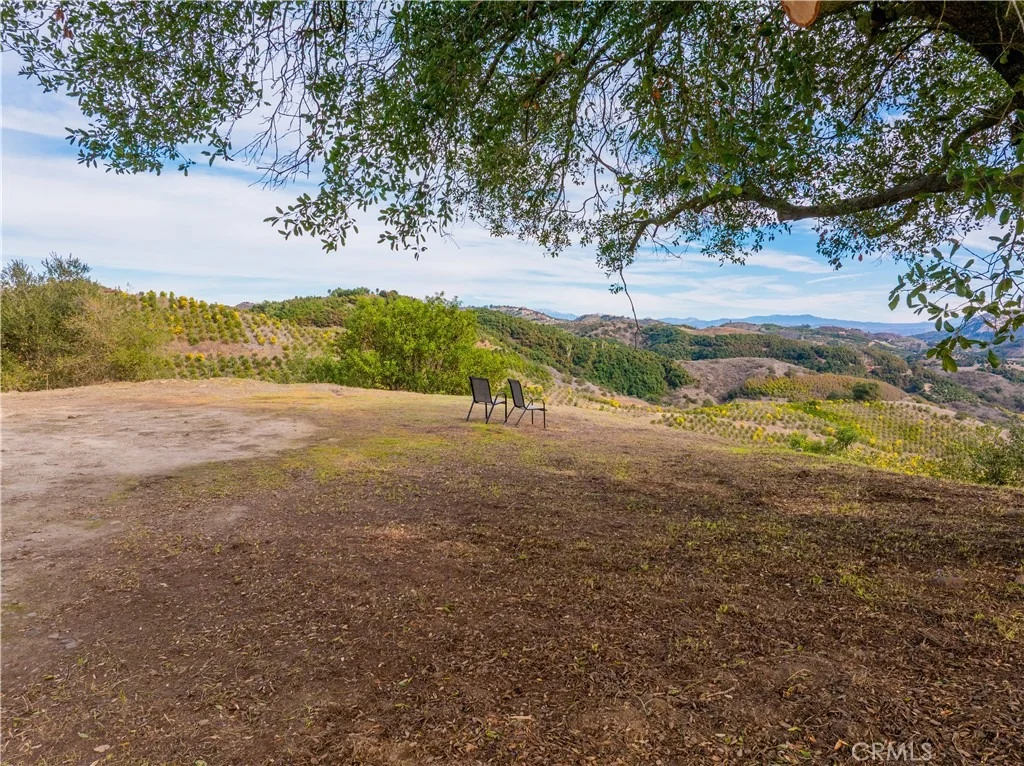 Photo of 46121 Avenida Tierra