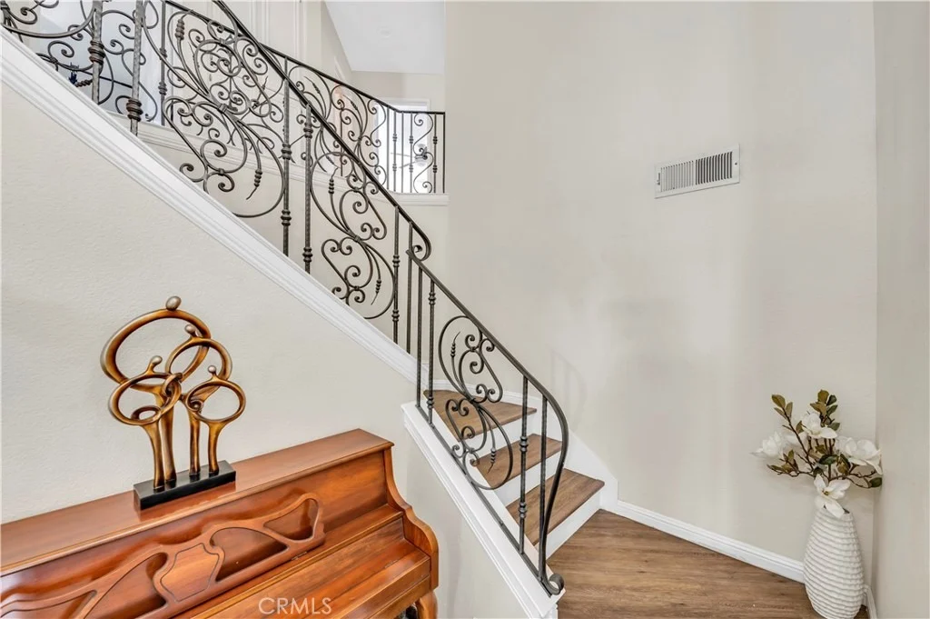 Photo of 23944 Cadenza