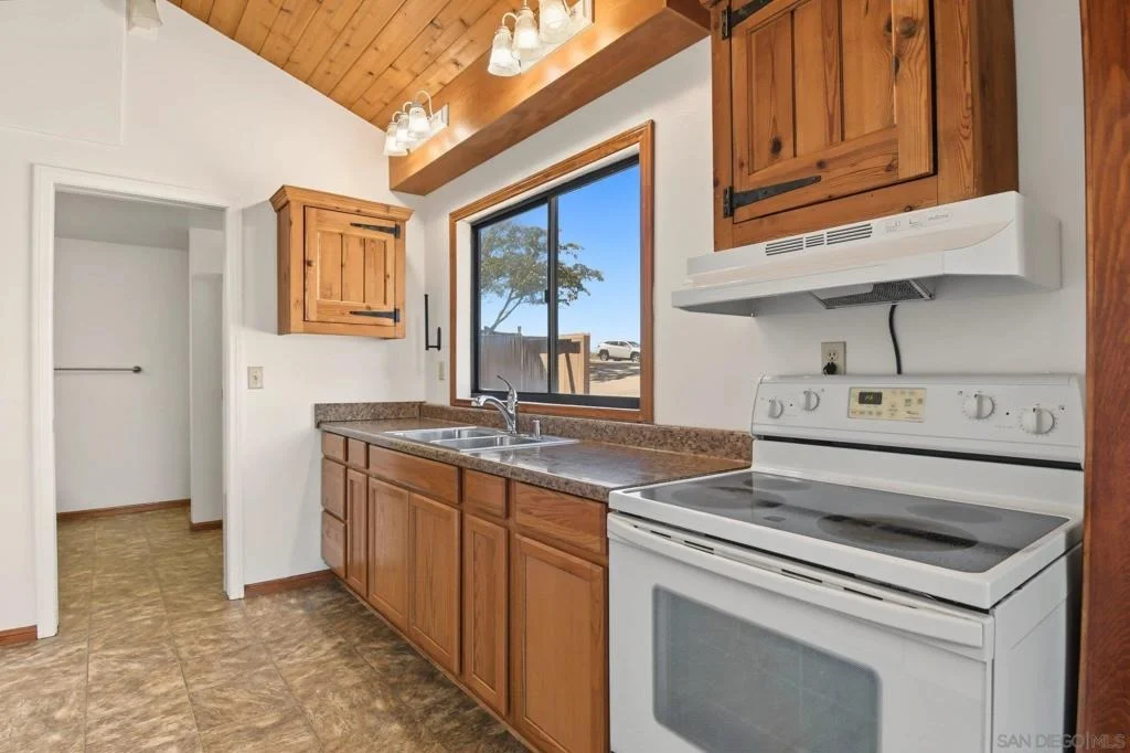 Photo of 333 Thomsen Way