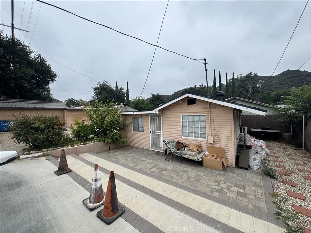 Photo of 6938 6940 Foothill Boulevard