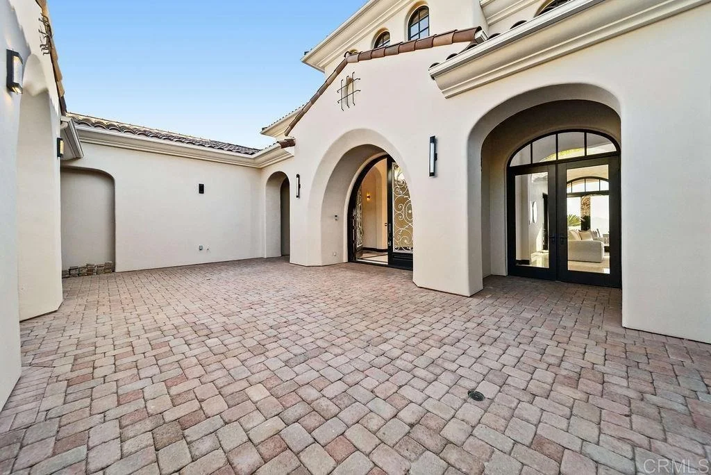 Photo of 2424 Cerro Sereno