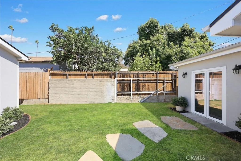 Photo of 1362 Linden