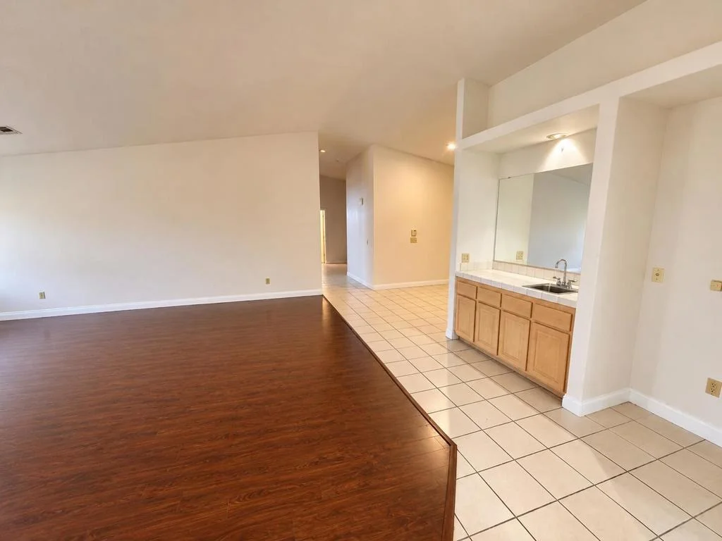 Photo of 27160 Shadowcrest Lane
