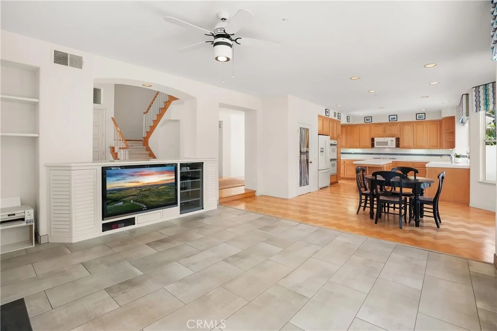 Photo of 3007 Vina Vial