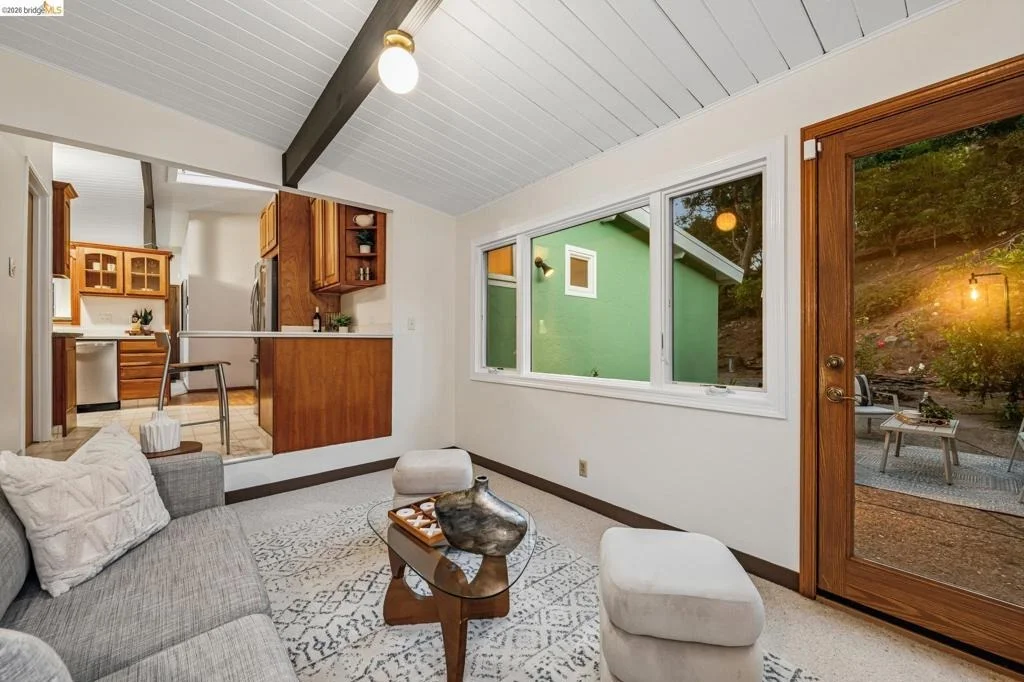 Photo of 7811 Potrero Ave