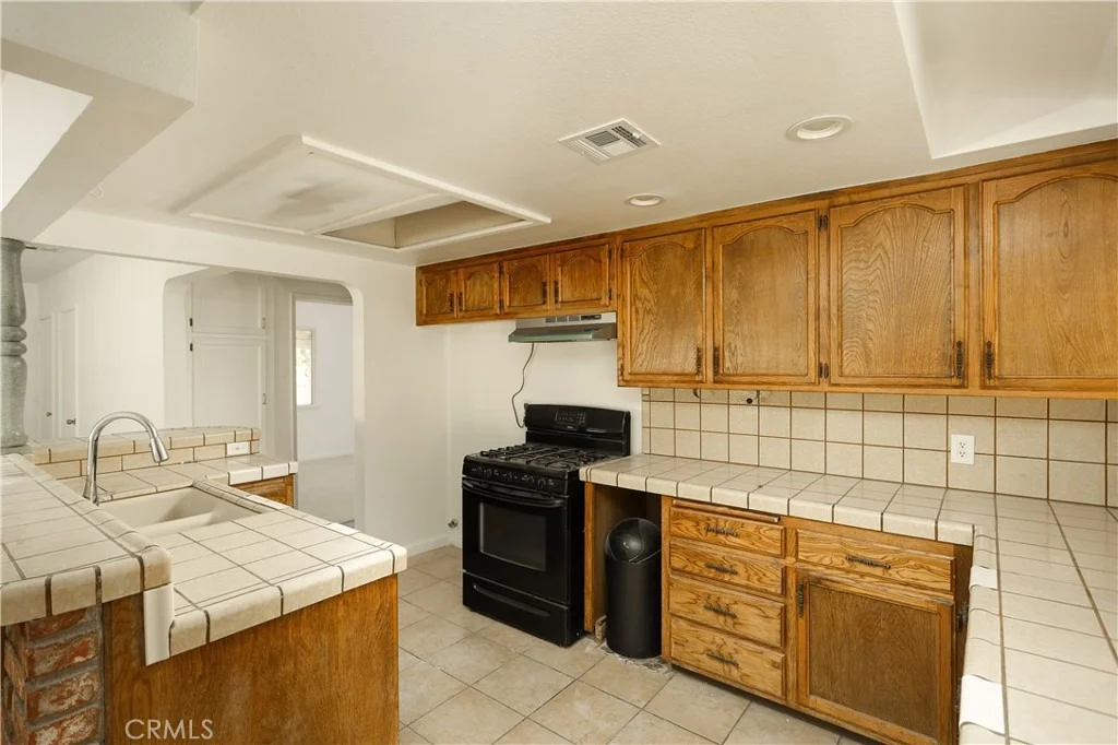 Photo of 1441 Jenner Street