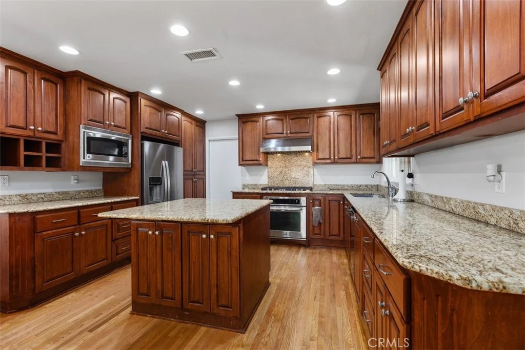 Photo of 4641 Sharon