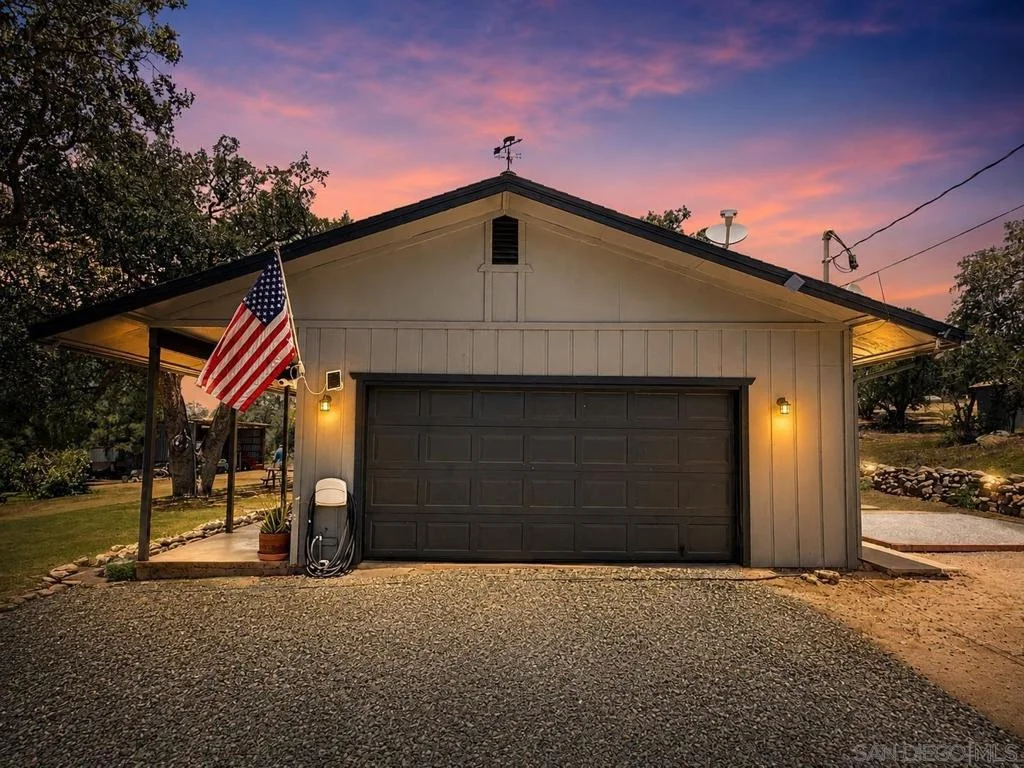 Photo of 1541 Round Potrero Rd