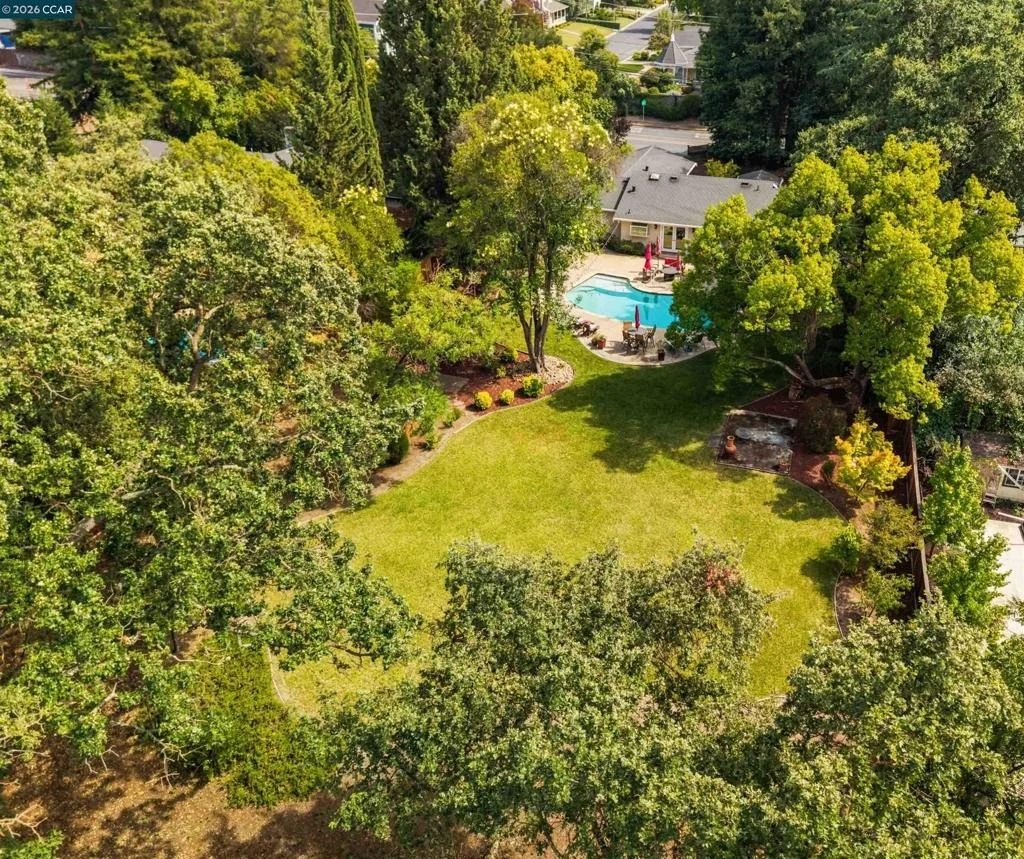 Photo of 2065 Diablo Rd