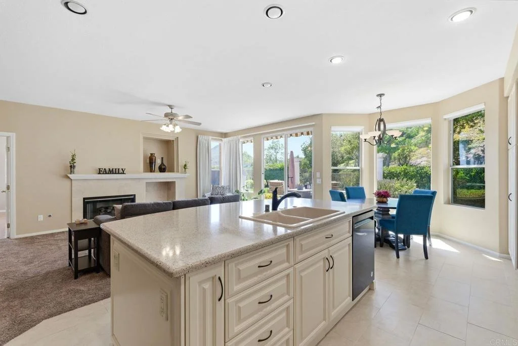 Photo of 3121 Via Valesco