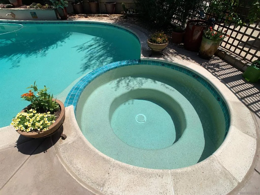 Photo of 1090 ELLEN LANE