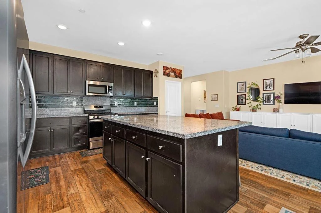Photo of 82813 Longfellow Court