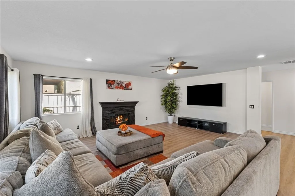 Photo of 1143 Belridge Place