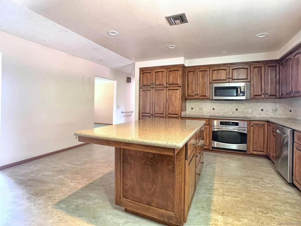 Photo of 625 VAN HORN RD