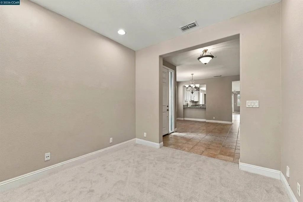 Photo of 371 Perazul Cir