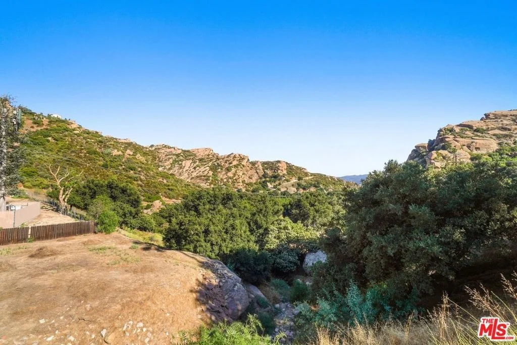Photo of 670 Bryant Drive