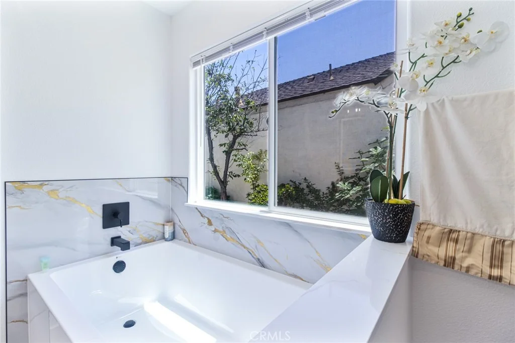 Photo of 4122 Loma