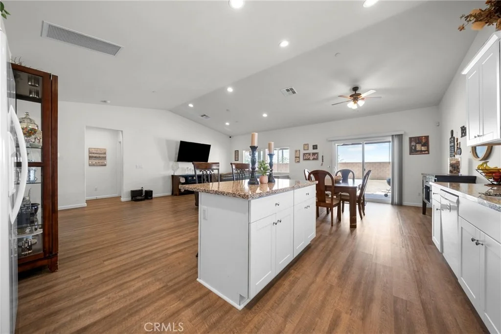 Photo of 26707 Mountaingate