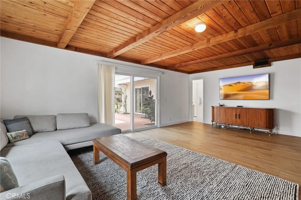 Photo of 2284 Redlands
