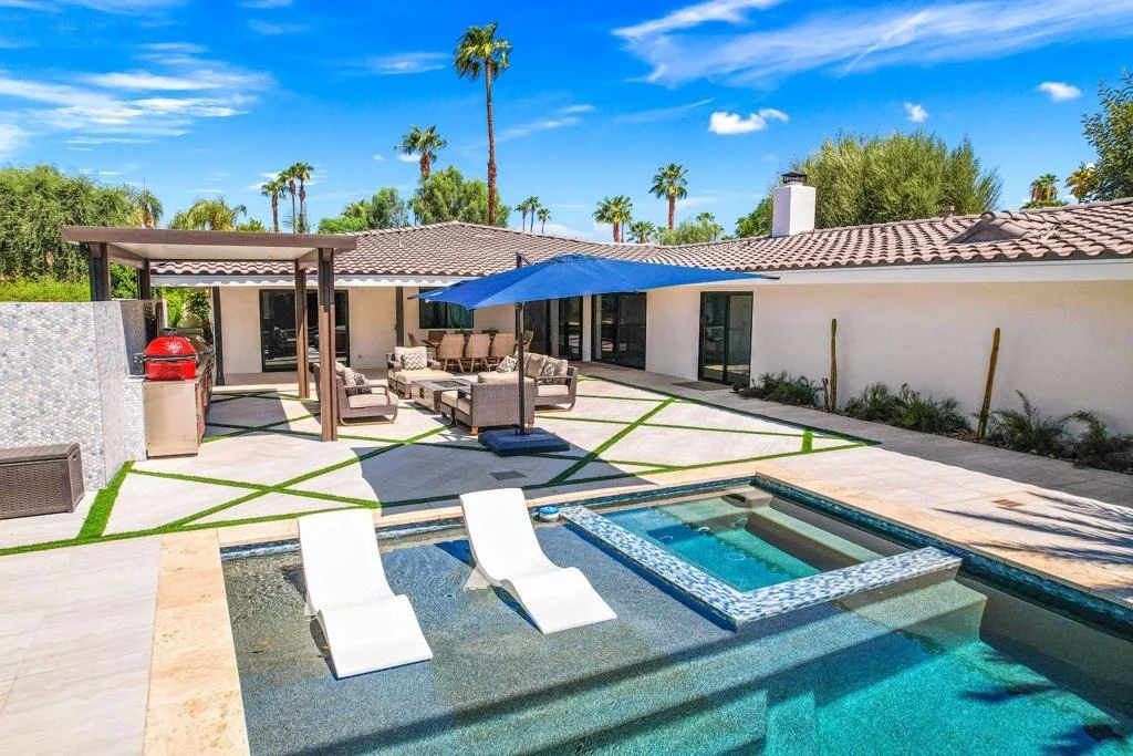 Photo of 45655 Apache Road
