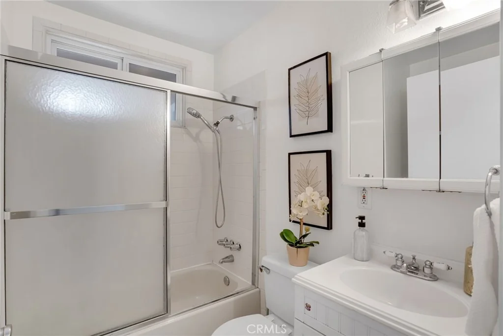 Photo of 7321 Colombia Drive
