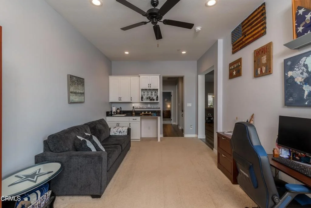 Photo of 6909 Aquamarine Drive
