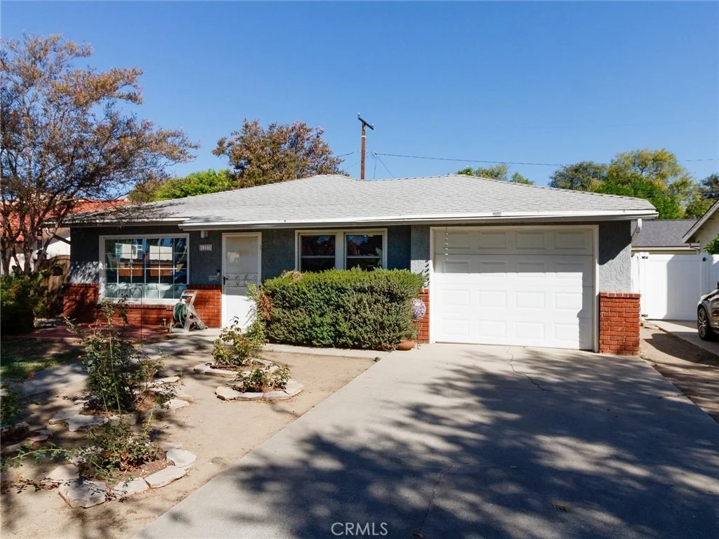 Photo of 1227 Grove