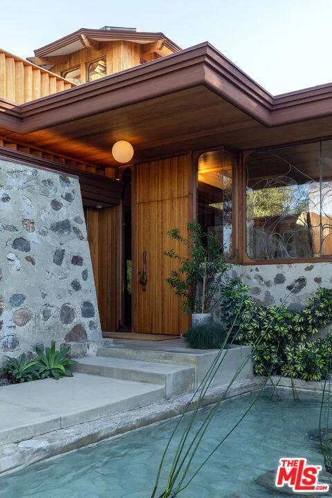 Photo of 126 Summit Road