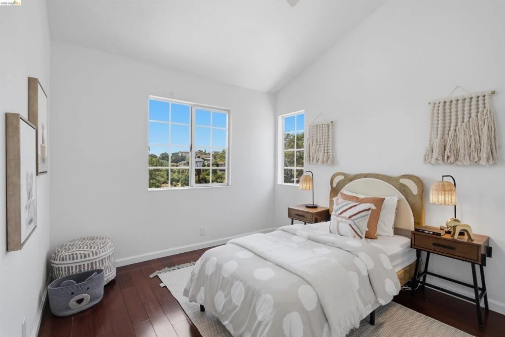 Photo of 18911 Sydney Cir