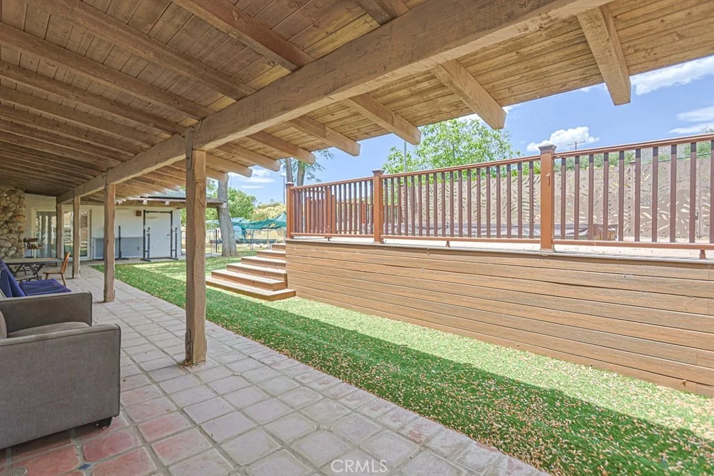 Photo of 38181 Valley Oak