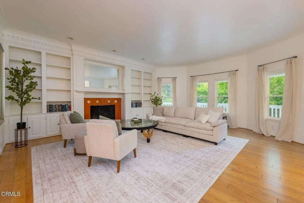 Photo of 1450 Grand Avenue