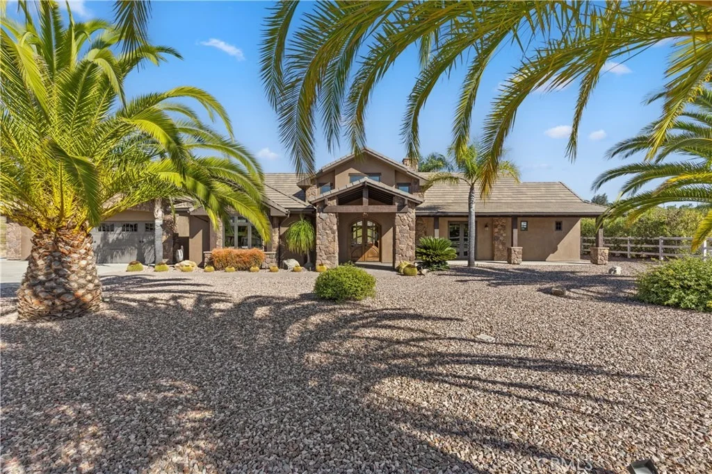 Photo of 41570 Avenida Bordeaux