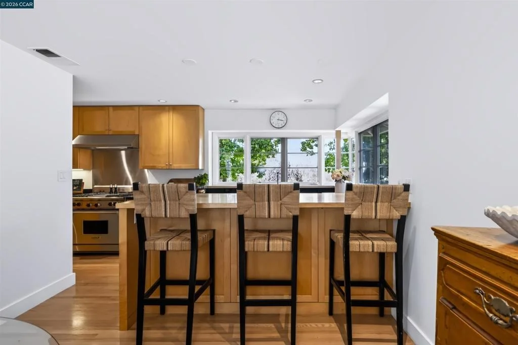 Photo of 3237 Driftwood Dr