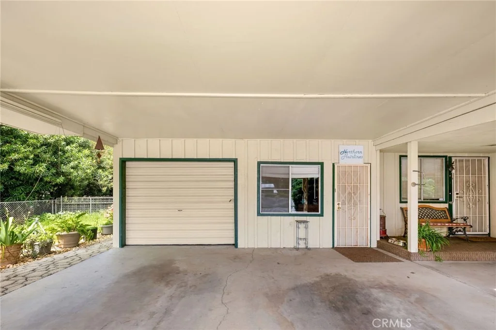 Photo of 7012 State Highway 32