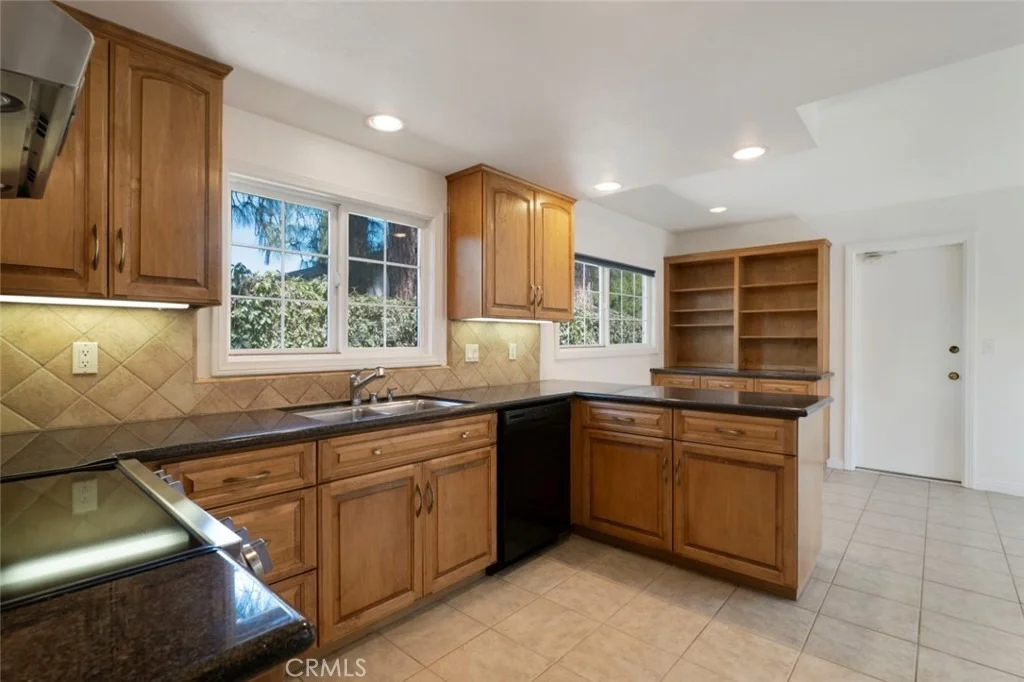 Photo of 2574 Sirius Street