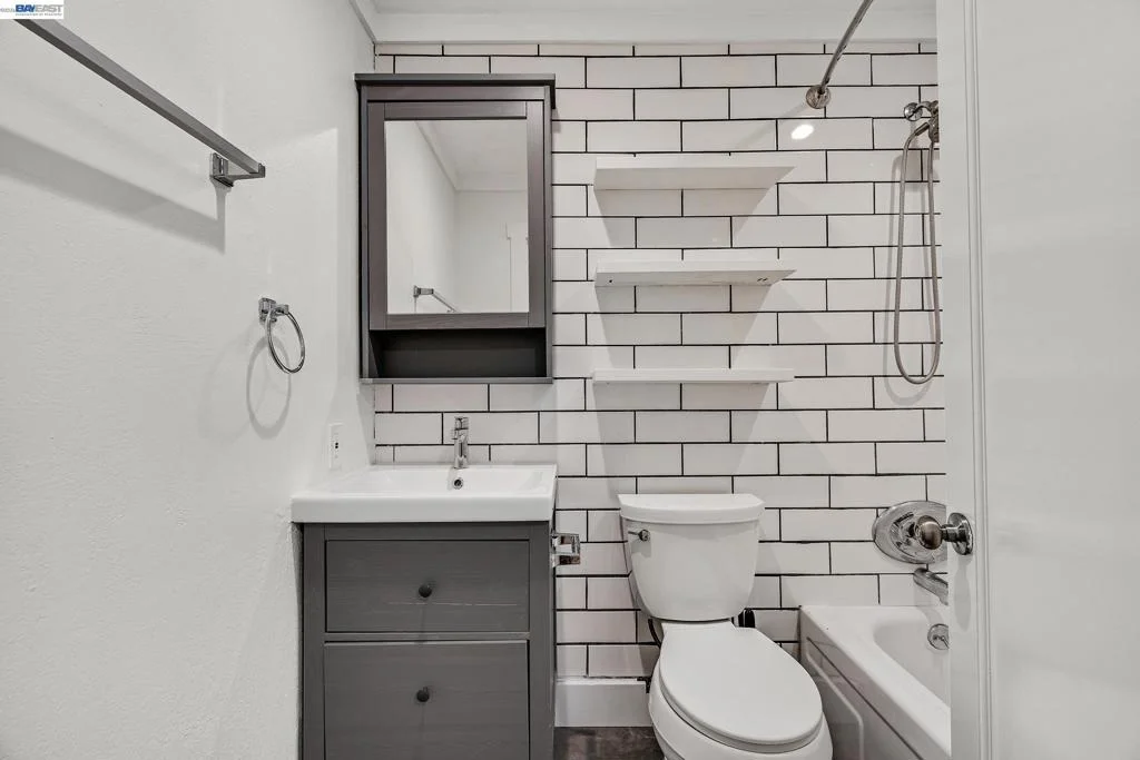 Photo of Unit 2 at 8104 Ensenada