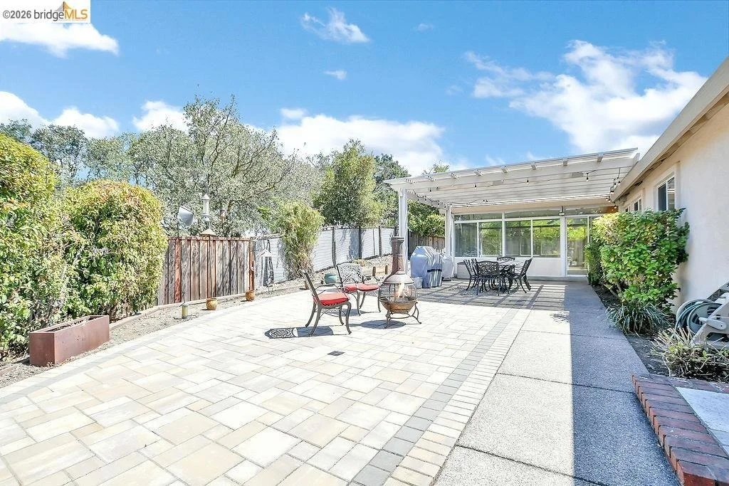 Photo of 54 Janin Pl