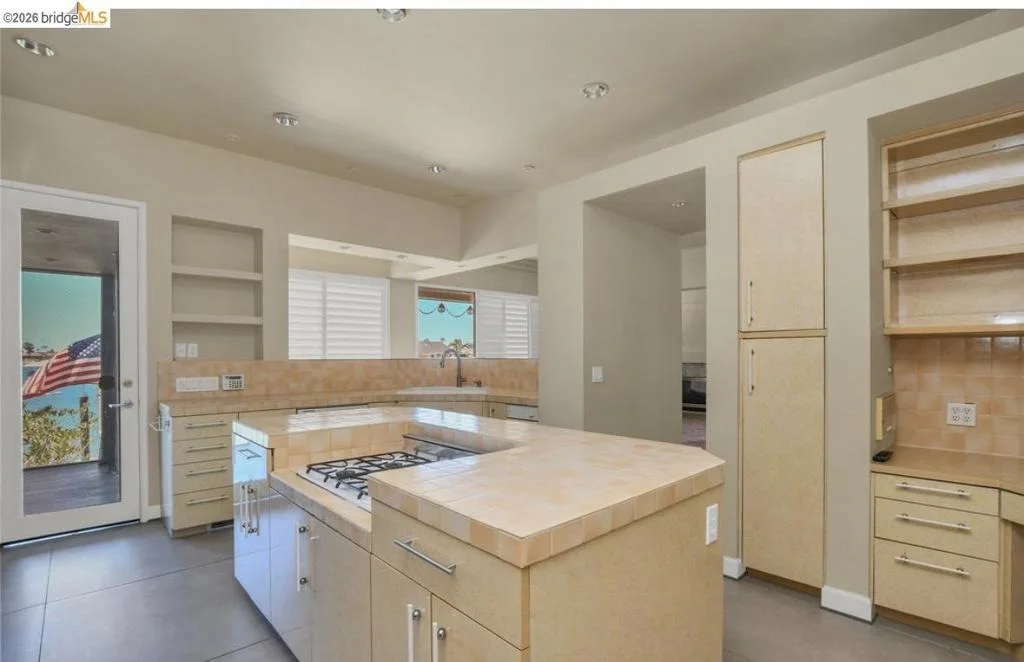 Photo of 1957 Dolphin Pl