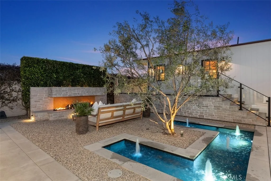 Photo of 92 Monarch Bay