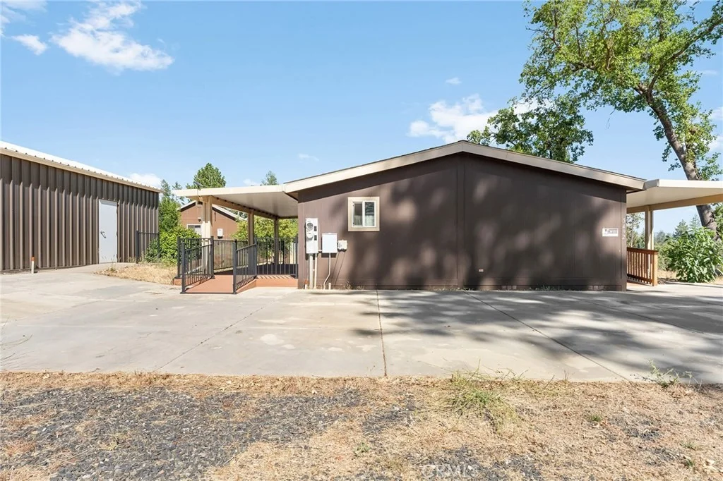 Photo of 5492 Edgewood Lane