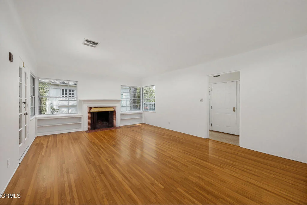 Photo of 321 S Griffith Park Drive