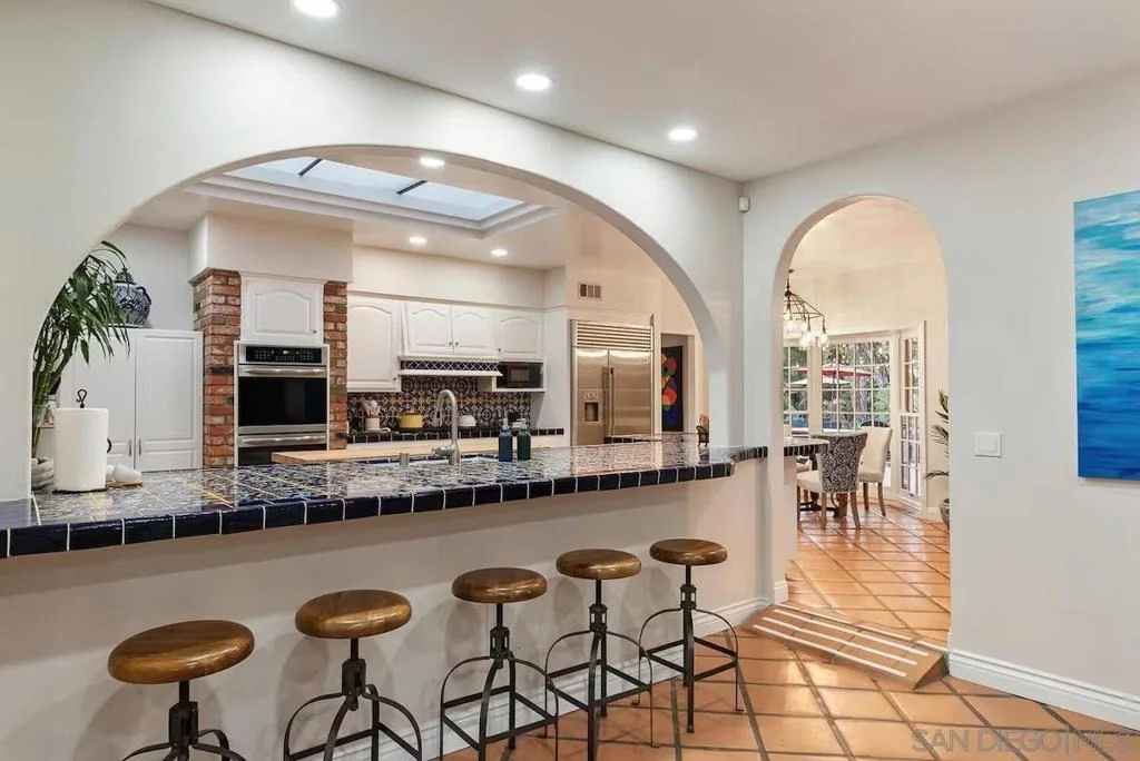 Photo of 1005 Solymar Drive