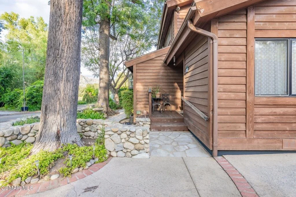 Photo of 6078 Peppertree Lane