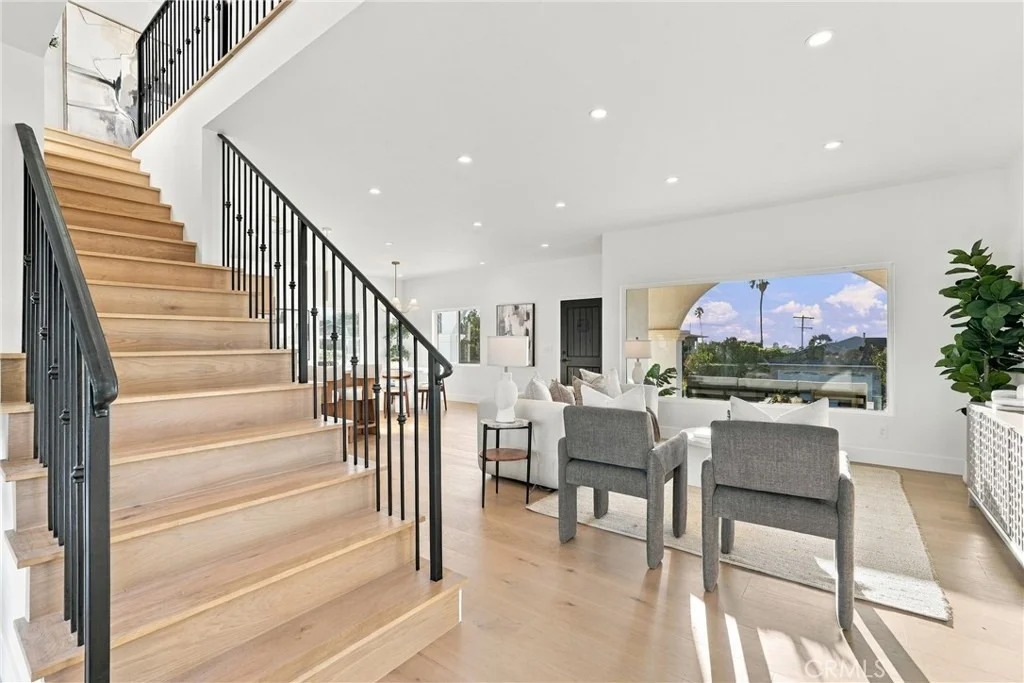 Photo of 205 Via Los Altos